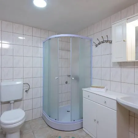 Apartment Harfa 3
